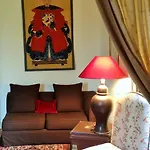 Chateau De Maumont 招待所 4*
