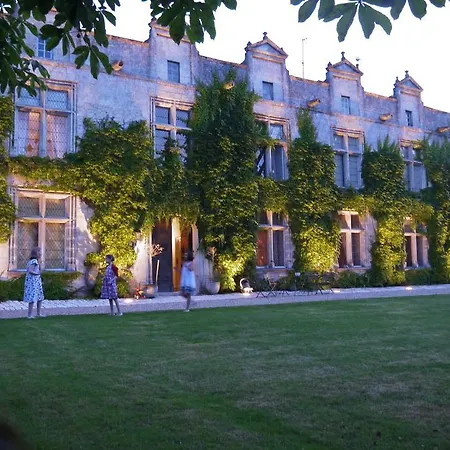 Chateau De Maumont Pensión