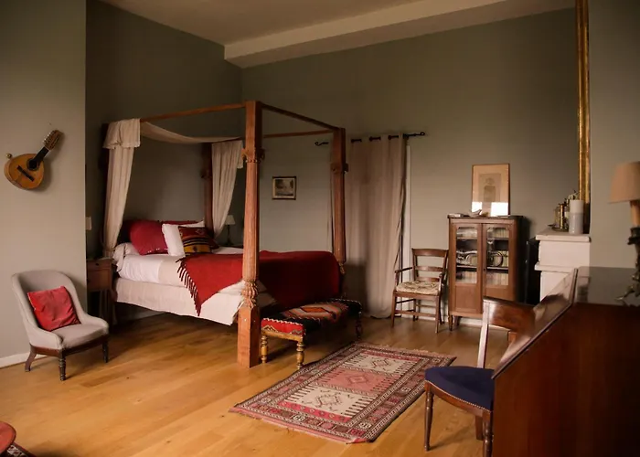 Chateau De Maumont 4*