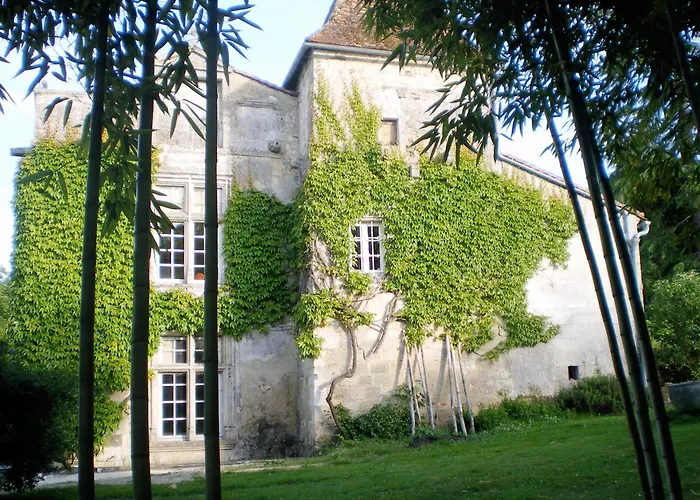 Chateau De Maumont Casa de hóspedes