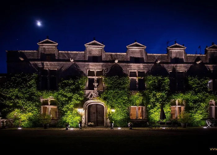 Chateau De Maumont 4*