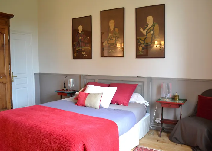 Casa de hóspedes Chateau De Maumont 4*