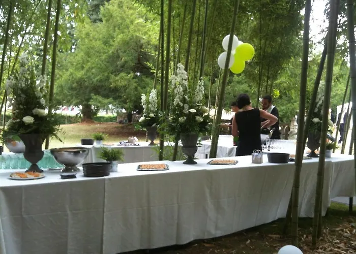 Casa de hóspedes Chateau De Maumont